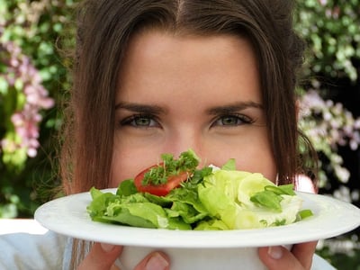 Gesunde Ernährung für Frauen: So gelingt der Alltag problemlos